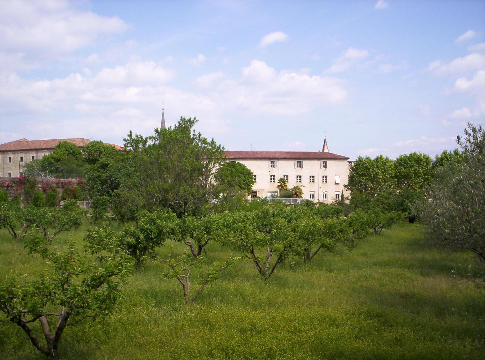 Hotel Des Oliviers Les Vans Exterior photo